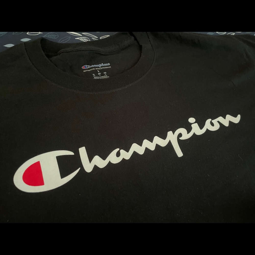 Brand new Champion graphic Tshirt sz L